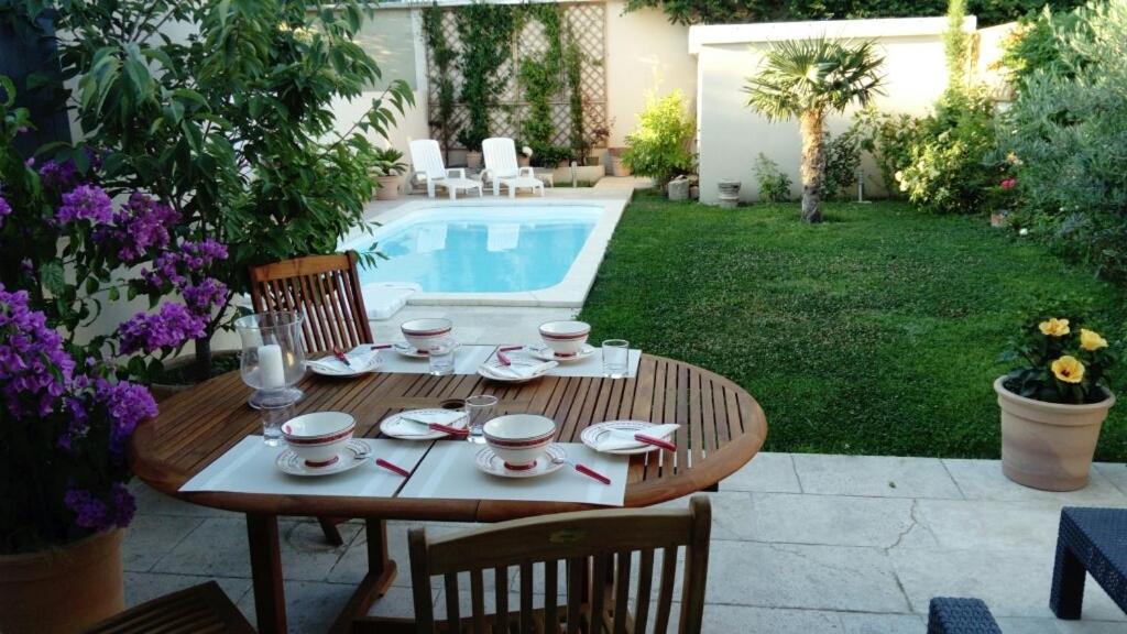 L'Hibiscus Chambre d'Hôte Avignon Exterior foto